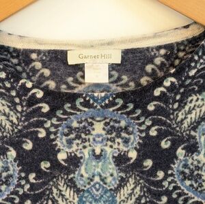 Beautiful unique Garnet Hill Merino wool sweater size S in EUC blue paisley